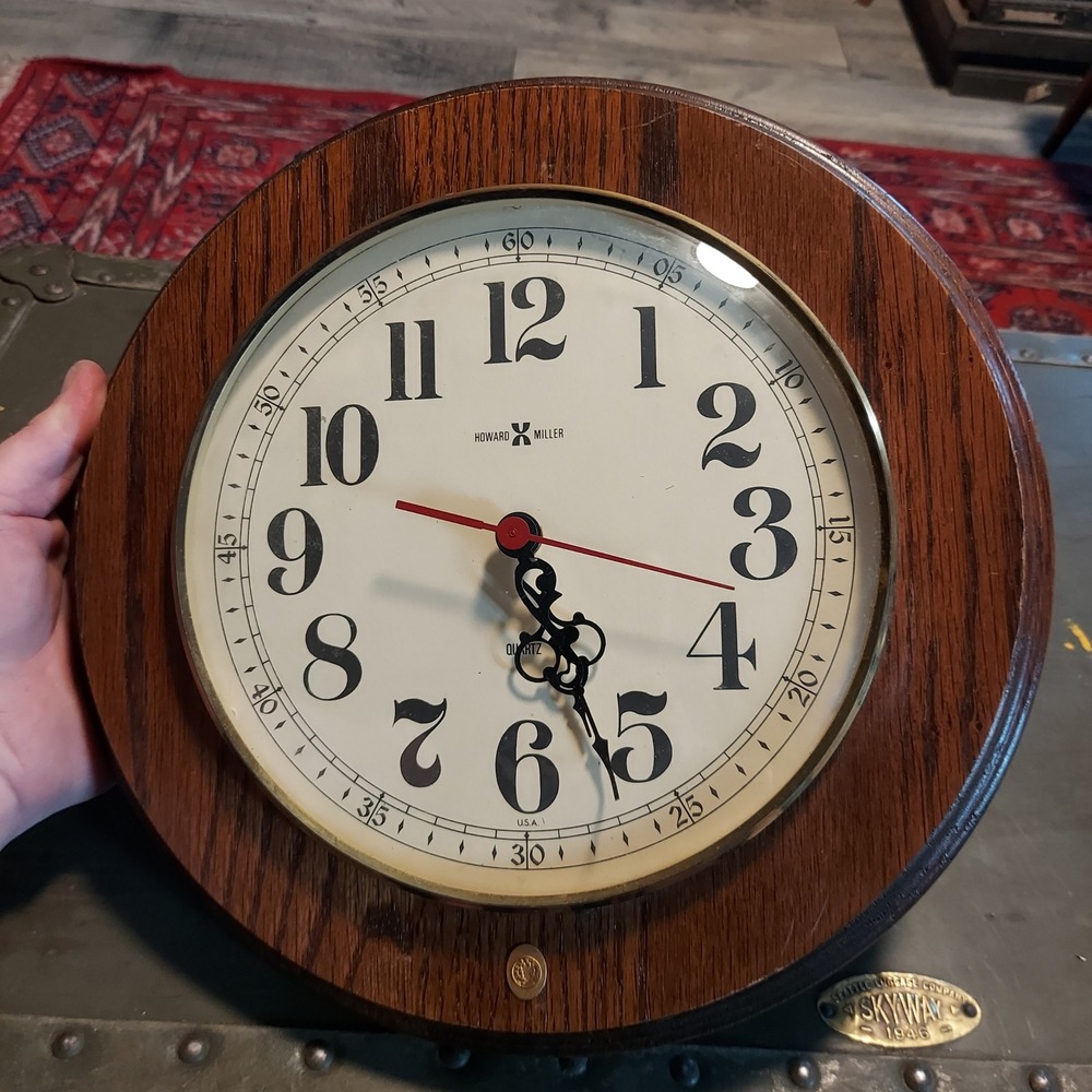 Howard Miller Wall Clock 612-605 Wood Frame Quartz Analog Brown Vintage 11.5in